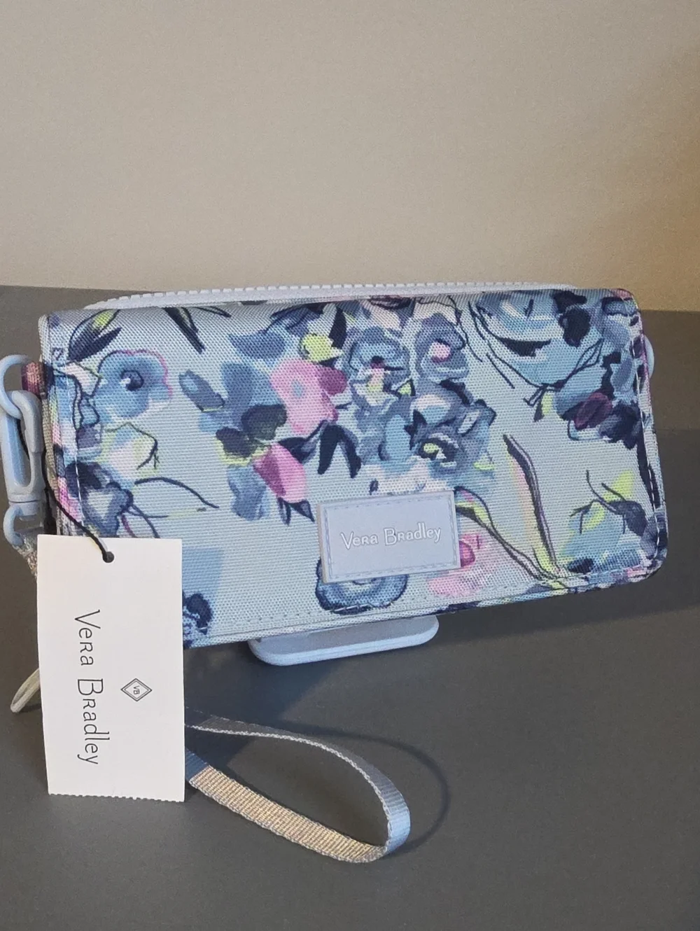 VERA BRADLEY RFID Fresh Cut Bouquet Pastel Wristlet/Clutch/Wallet